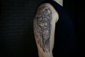 Фотография Midline tattoo 0